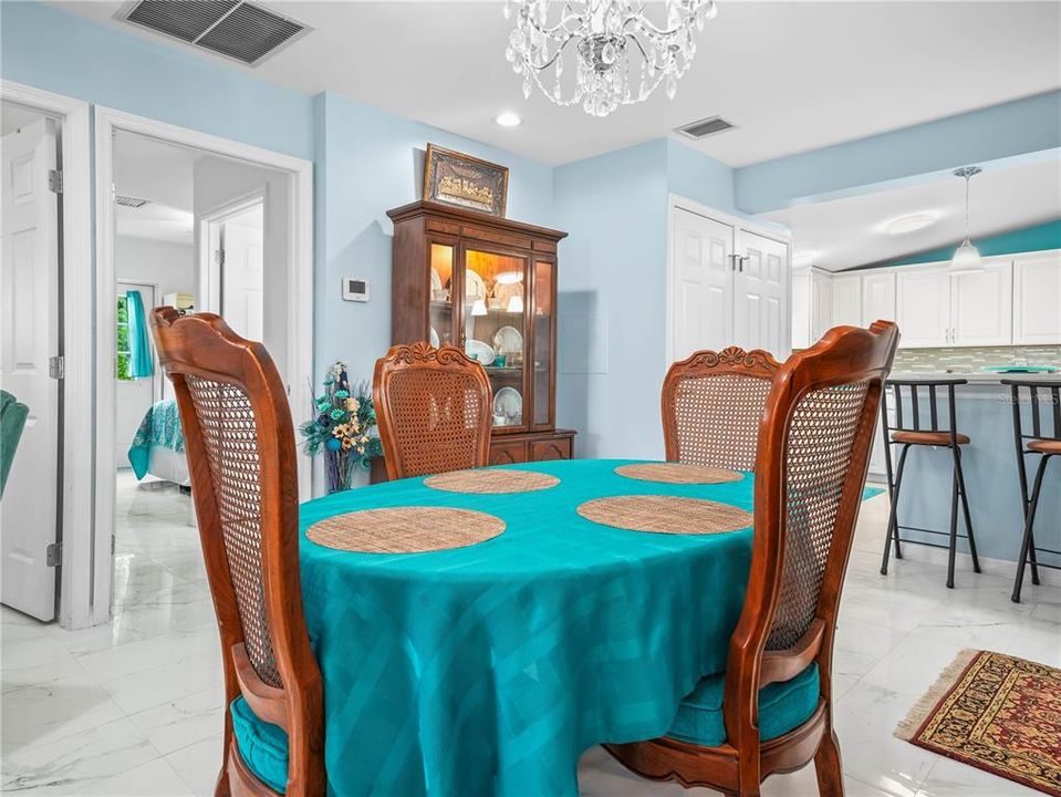 Active With Contract: $185,000 (2 beds, 2 baths, 1120 Square Feet)