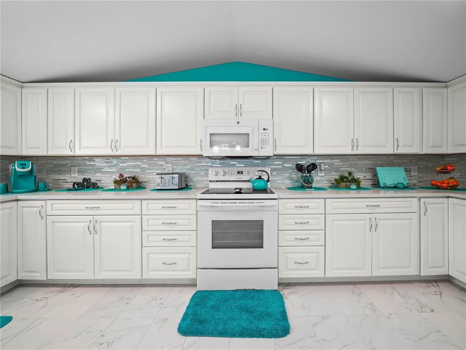 Active With Contract: $185,000 (2 beds, 2 baths, 1120 Square Feet)