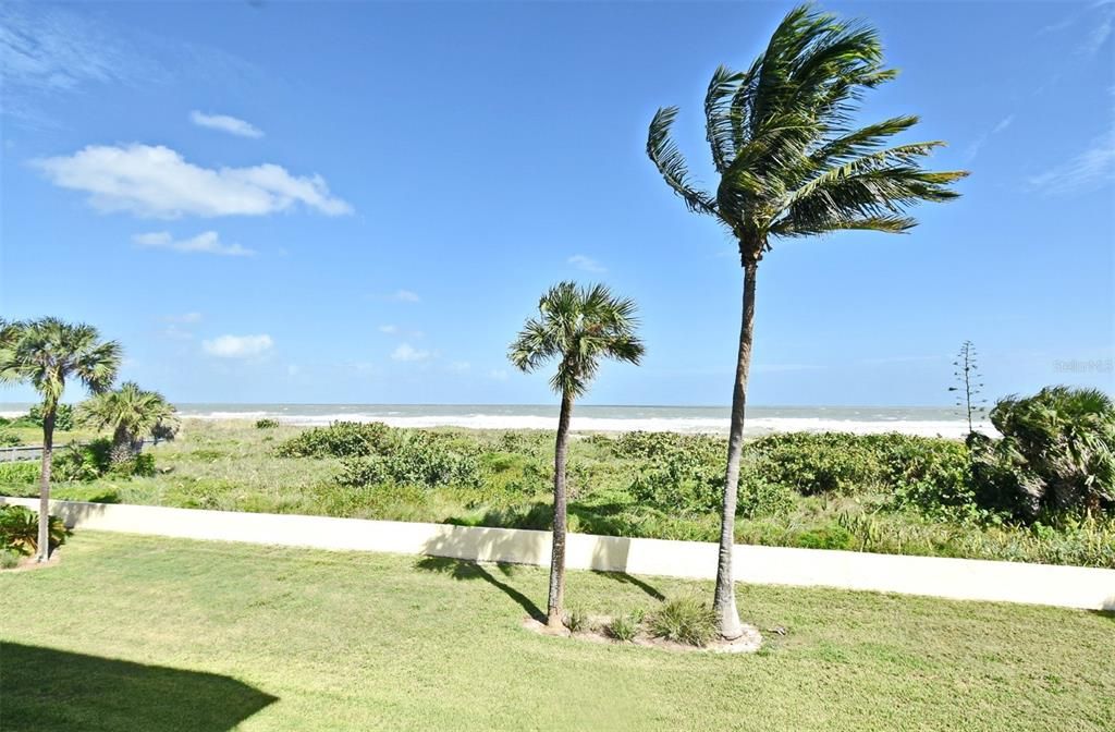 For Sale: $489,900 (2 beds, 20 baths, 1125 Square Feet)