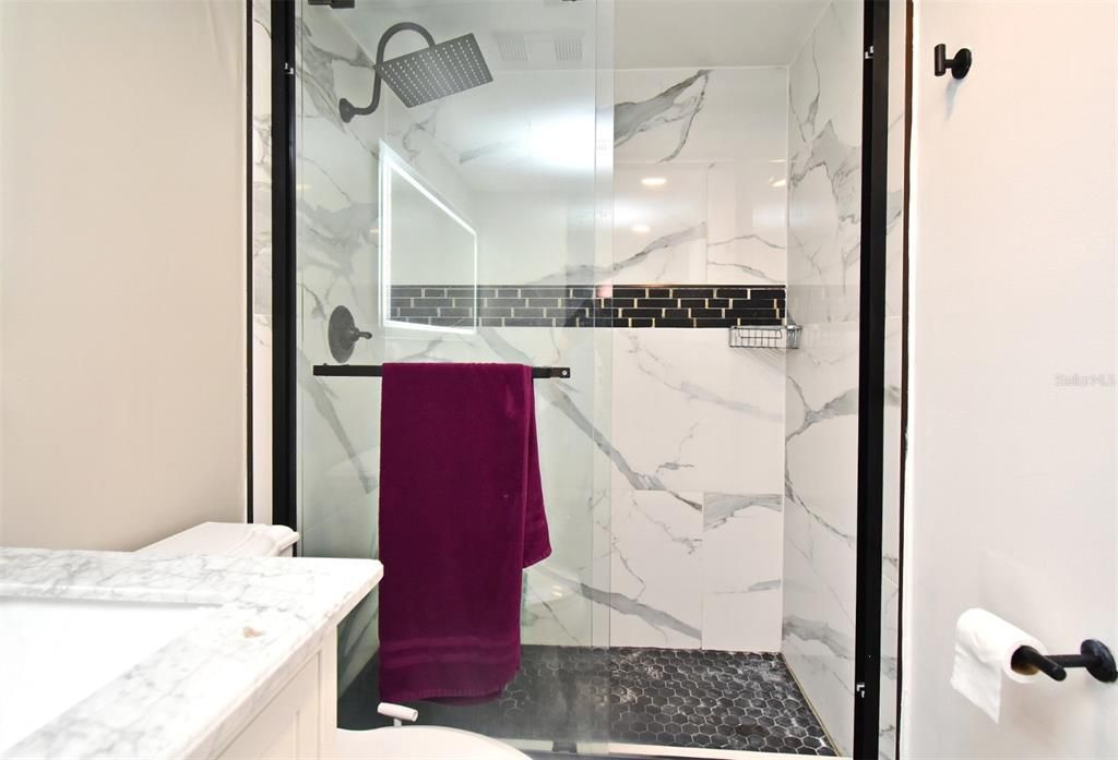 For Sale: $489,900 (2 beds, 20 baths, 1125 Square Feet)