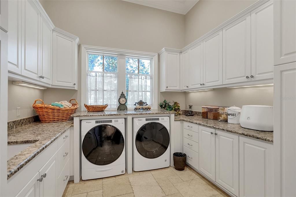 For Sale: $8,950,000 (7 beds, 9 baths, 11255 Square Feet)