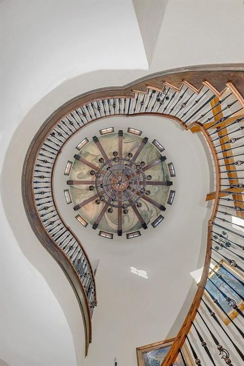 For Sale: $8,950,000 (7 beds, 9 baths, 11255 Square Feet)