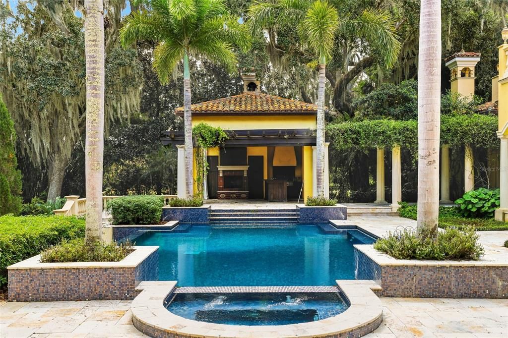 For Sale: $8,950,000 (7 beds, 9 baths, 11255 Square Feet)