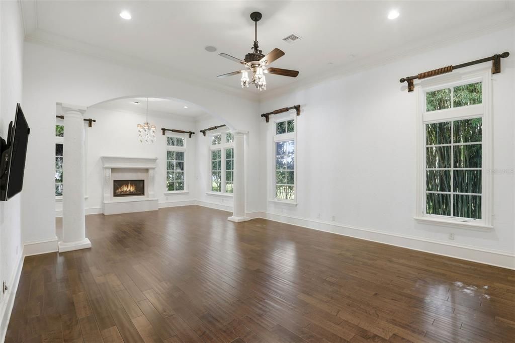 For Sale: $8,950,000 (7 beds, 9 baths, 11255 Square Feet)