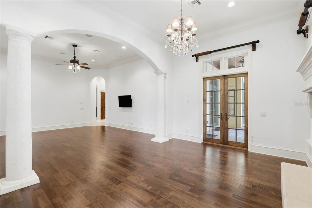 For Sale: $8,950,000 (7 beds, 9 baths, 11255 Square Feet)