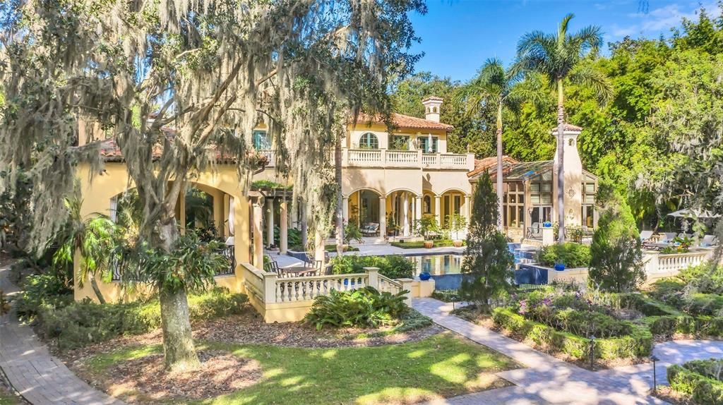 For Sale: $8,950,000 (7 beds, 9 baths, 11255 Square Feet)