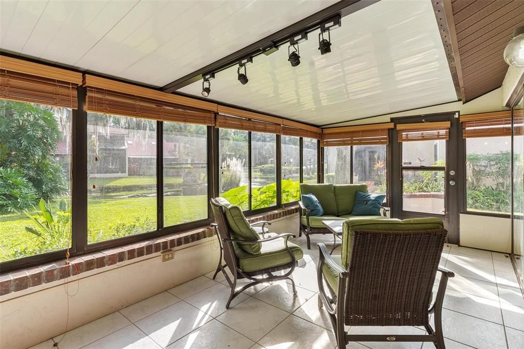 En Venta: $299,900 (3 camas, 2 baños, 1497 Pies cuadrados)