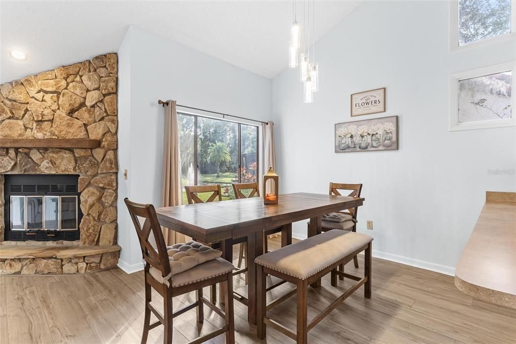 En Venta: $299,900 (3 camas, 2 baños, 1497 Pies cuadrados)