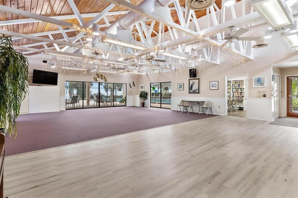 En Venta: $299,900 (3 camas, 2 baños, 1497 Pies cuadrados)