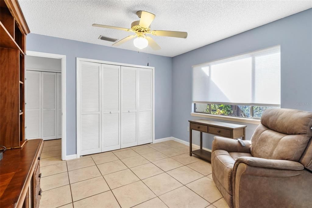 En Venta: $299,900 (3 camas, 2 baños, 1497 Pies cuadrados)