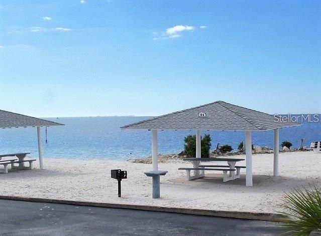 待售: $334,975 (3 贝兹, 3 浴室, 1612 平方英尺)