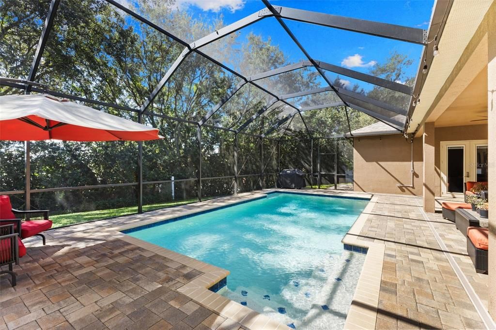 Activo con contrato: $604,900 (4 camas, 3 baños, 2775 Pies cuadrados)