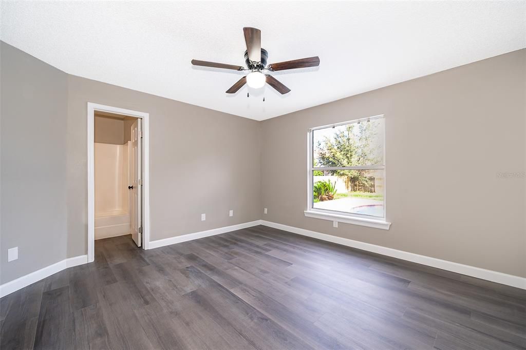 待售: $289,900 (3 贝兹, 2 浴室, 1142 平方英尺)