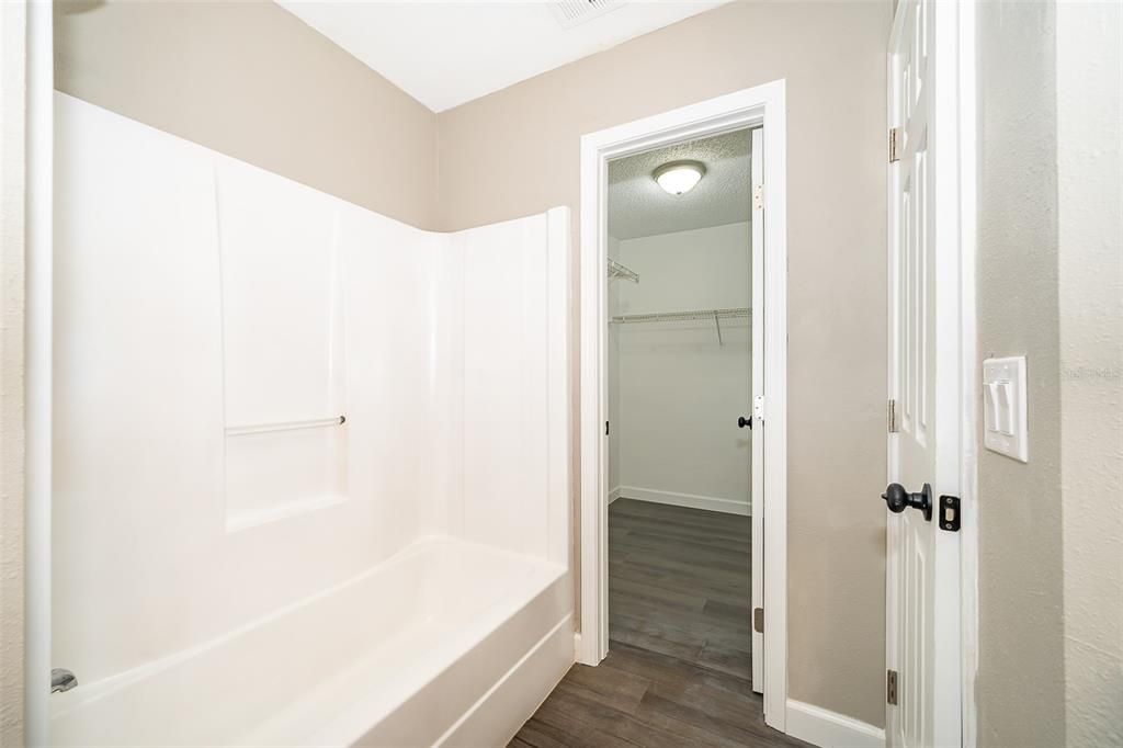 待售: $289,900 (3 贝兹, 2 浴室, 1142 平方英尺)