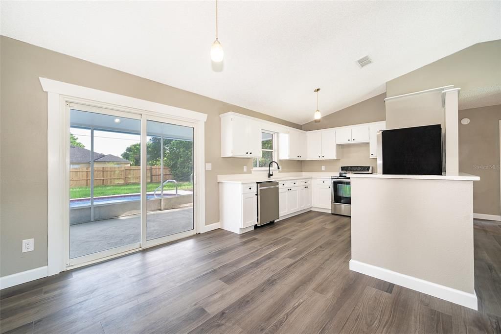 待售: $289,900 (3 贝兹, 2 浴室, 1142 平方英尺)