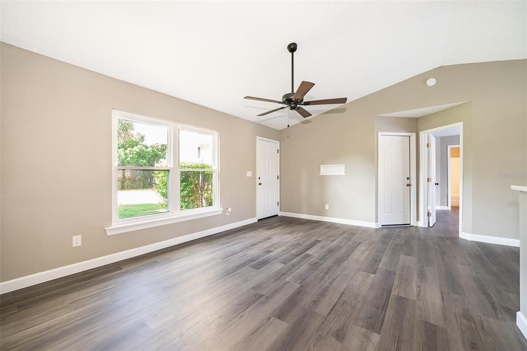 待售: $289,900 (3 贝兹, 2 浴室, 1142 平方英尺)