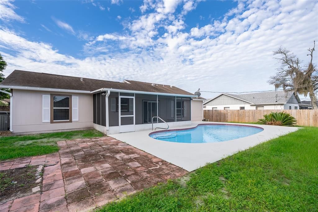 待售: $289,900 (3 贝兹, 2 浴室, 1142 平方英尺)