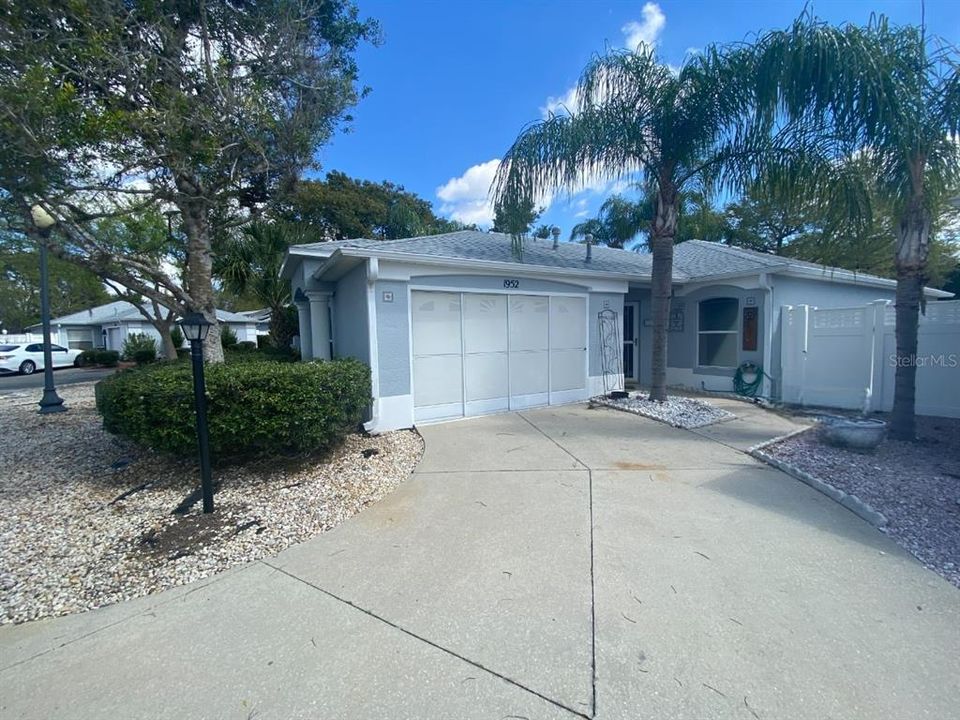 Недавно арендовано: $1,950 (2 спален, 2 ванн, 1400 Квадратных фут)