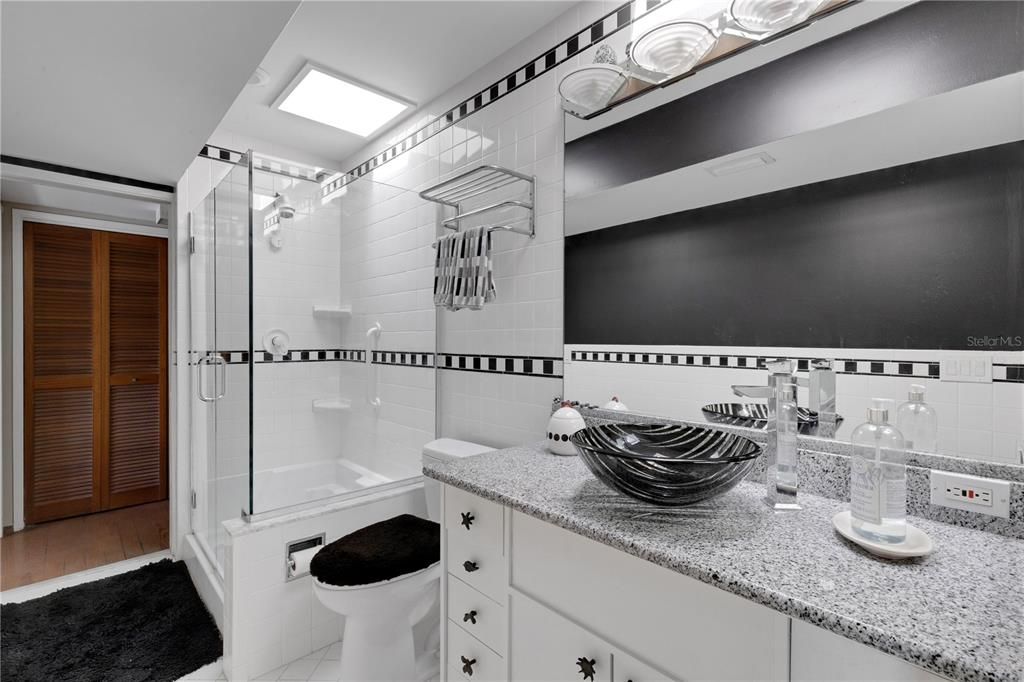 待售: $4,995,000 (5 贝兹, 3 浴室, 2658 平方英尺)