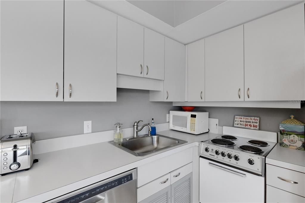 待售: $4,995,000 (5 贝兹, 3 浴室, 2658 平方英尺)