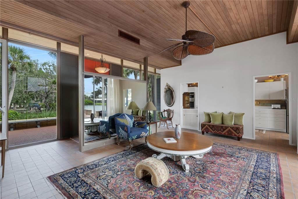 待售: $4,995,000 (5 贝兹, 3 浴室, 2658 平方英尺)