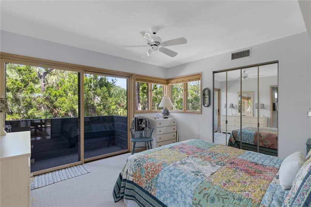 待售: $4,995,000 (5 贝兹, 3 浴室, 2658 平方英尺)