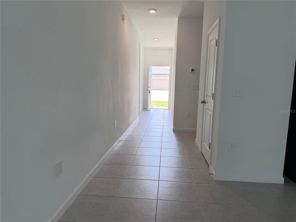 待售: $296,000 (3 贝兹, 2 浴室, 1589 平方英尺)