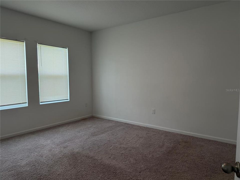 待售: $296,000 (3 贝兹, 2 浴室, 1589 平方英尺)