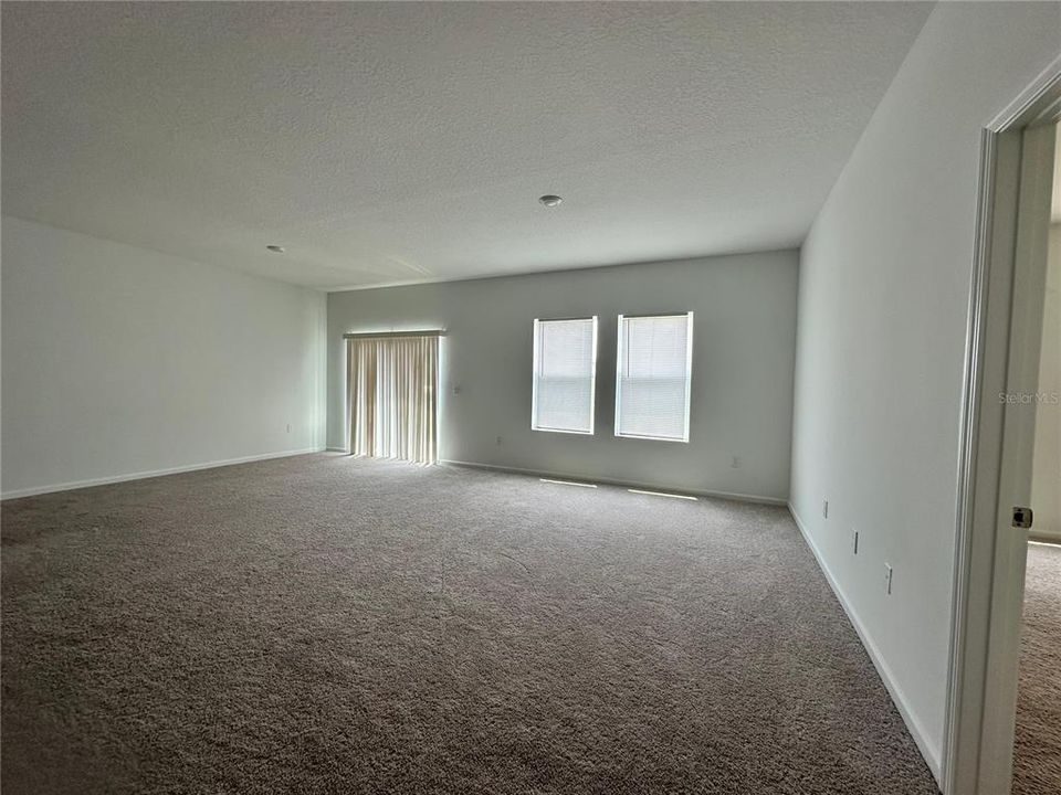 待售: $296,000 (3 贝兹, 2 浴室, 1589 平方英尺)