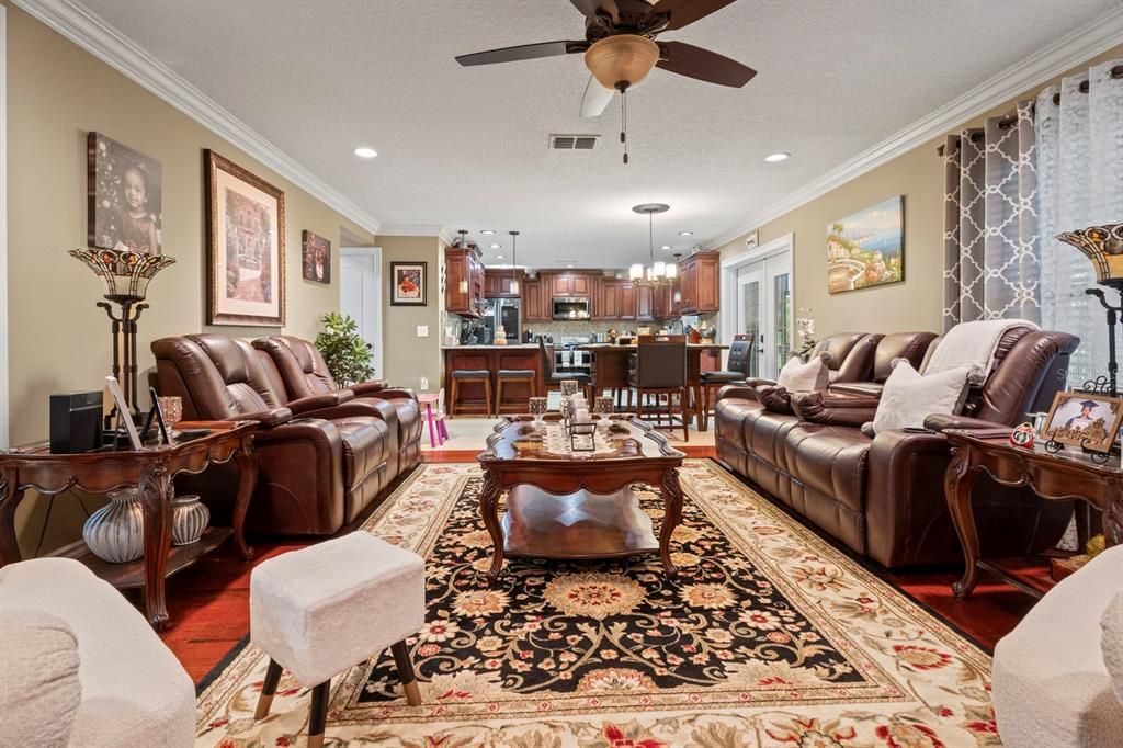 На продажу: $705,000 (5 спален, 2 ванн, 2979 Квадратных фут)