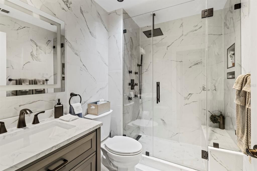 На продажу: $705,000 (5 спален, 2 ванн, 2979 Квадратных фут)