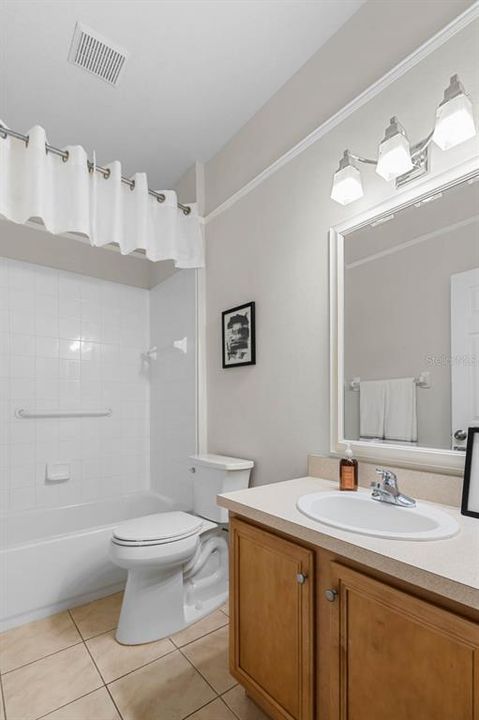 Activo con contrato: $290,000 (2 camas, 2 baños, 1546 Pies cuadrados)