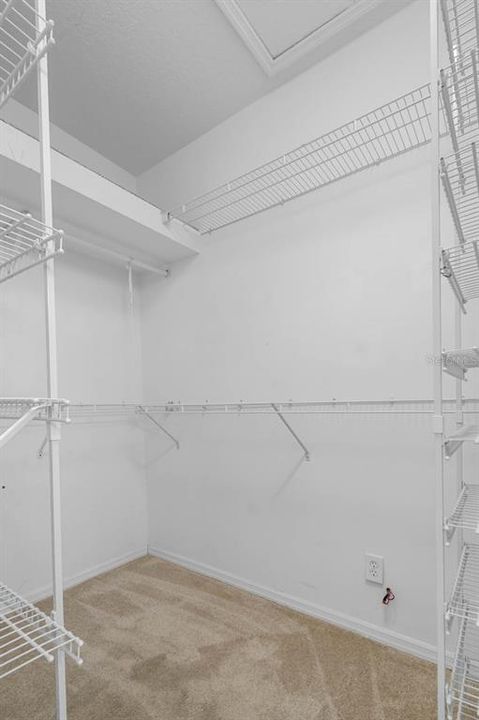 Activo con contrato: $290,000 (2 camas, 2 baños, 1546 Pies cuadrados)