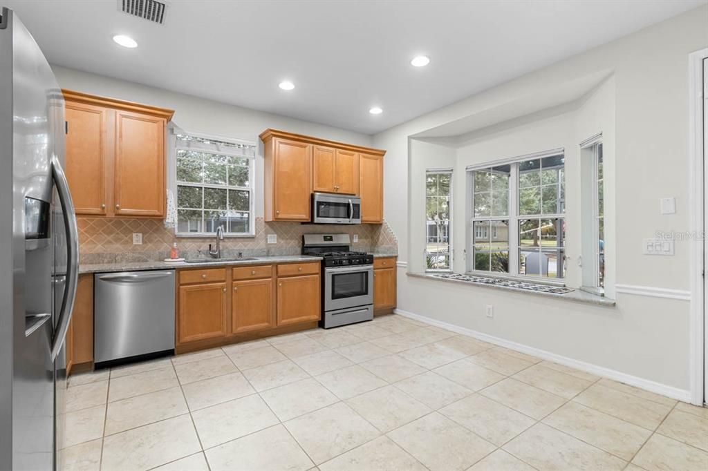 Activo con contrato: $290,000 (2 camas, 2 baños, 1546 Pies cuadrados)