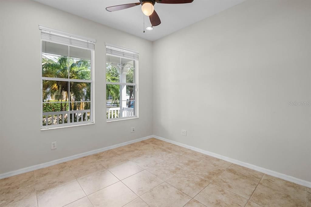 Activo con contrato: $290,000 (2 camas, 2 baños, 1546 Pies cuadrados)