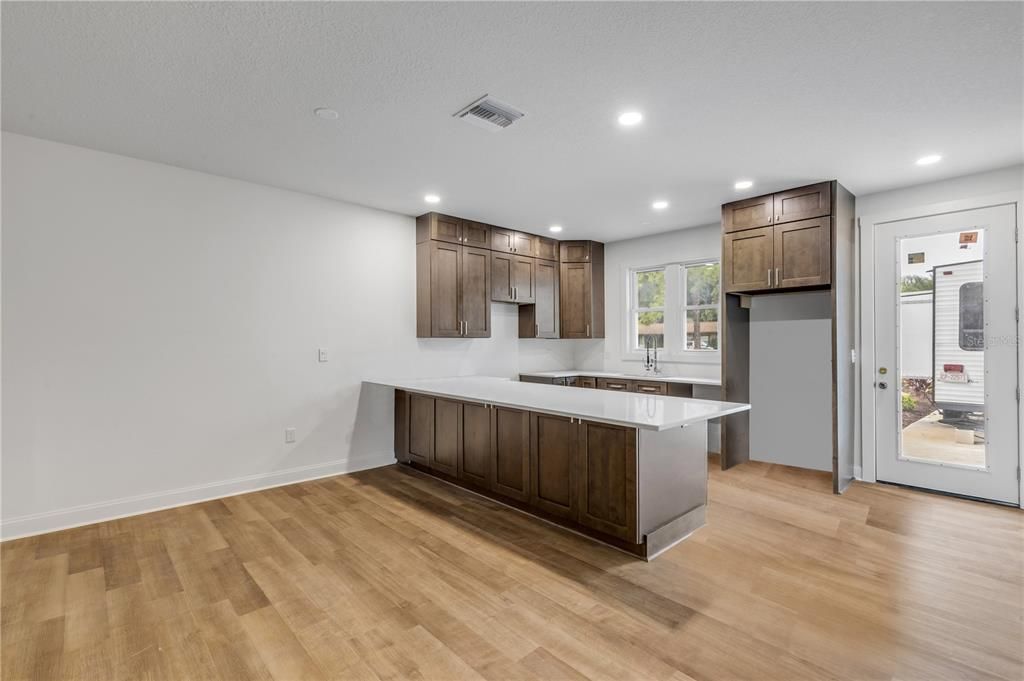 For Sale: $600,000 (12 beds, 0 baths, 2717 Square Feet)