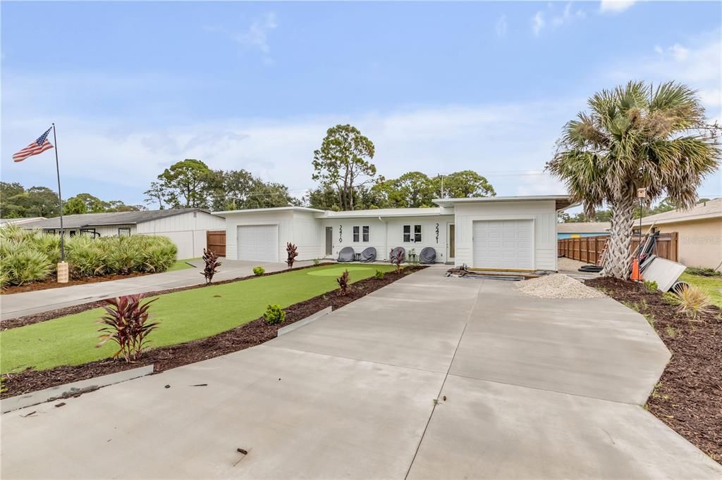 For Sale: $600,000 (12 beds, 0 baths, 2717 Square Feet)