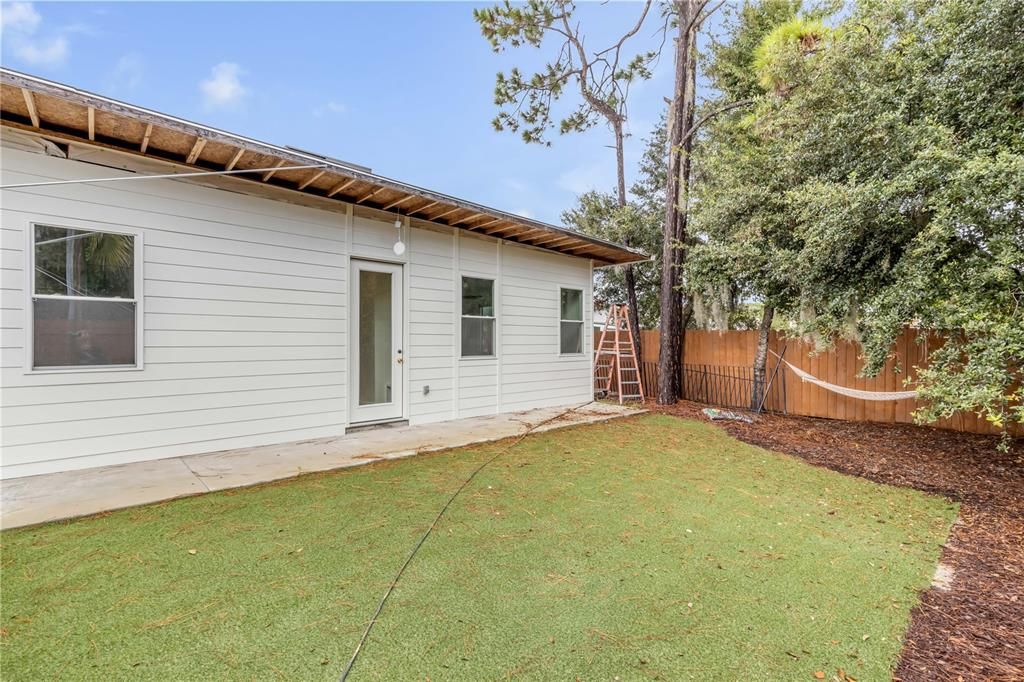 For Sale: $600,000 (12 beds, 0 baths, 2717 Square Feet)