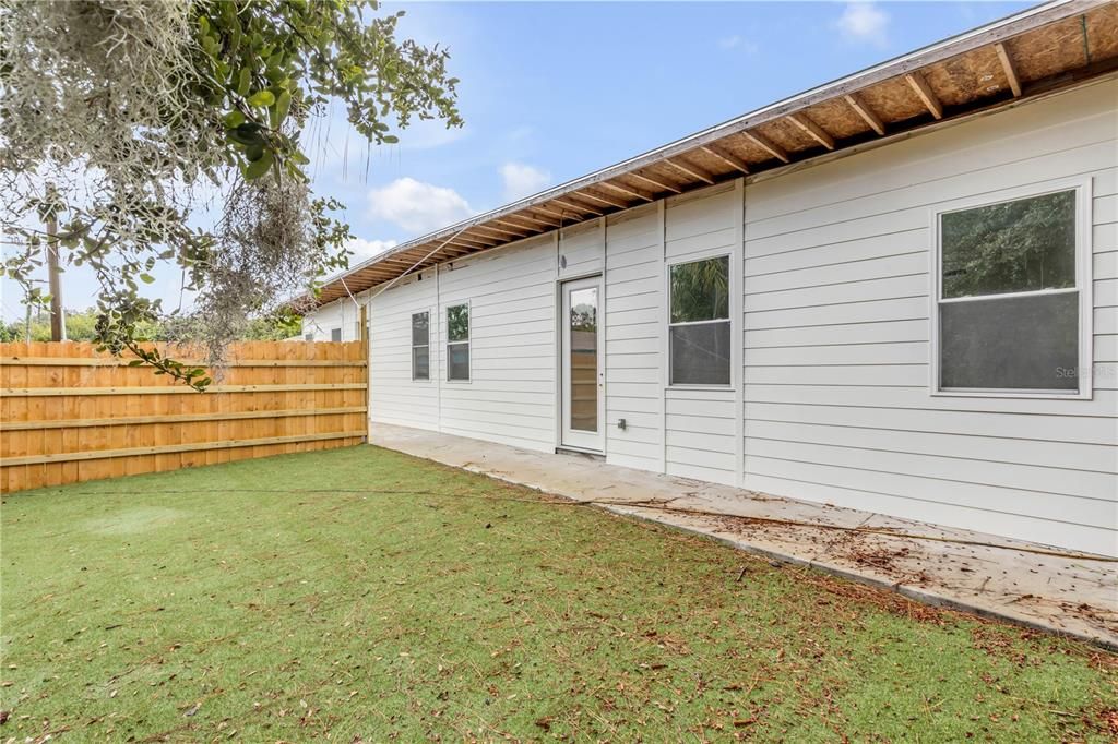 For Sale: $600,000 (12 beds, 0 baths, 2717 Square Feet)