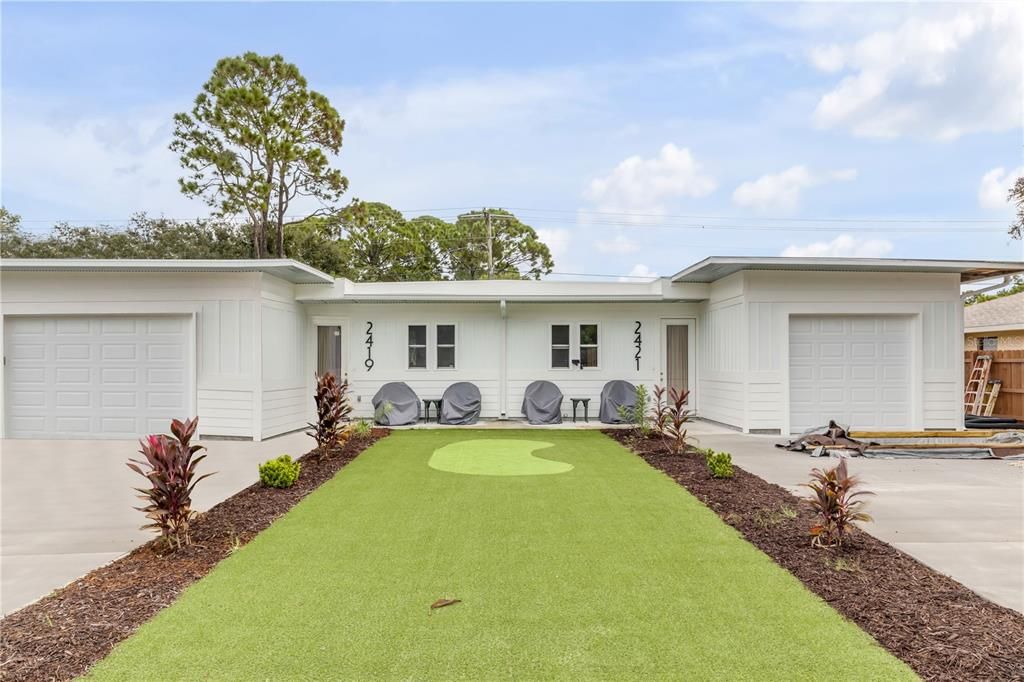 For Sale: $600,000 (12 beds, 0 baths, 2717 Square Feet)