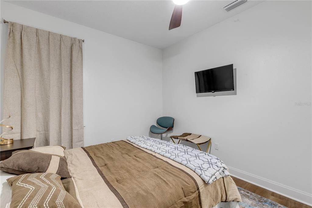 For Sale: $600,000 (12 beds, 0 baths, 2717 Square Feet)