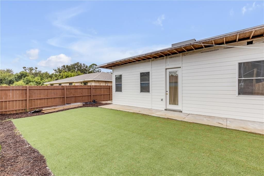 For Sale: $600,000 (12 beds, 0 baths, 2717 Square Feet)