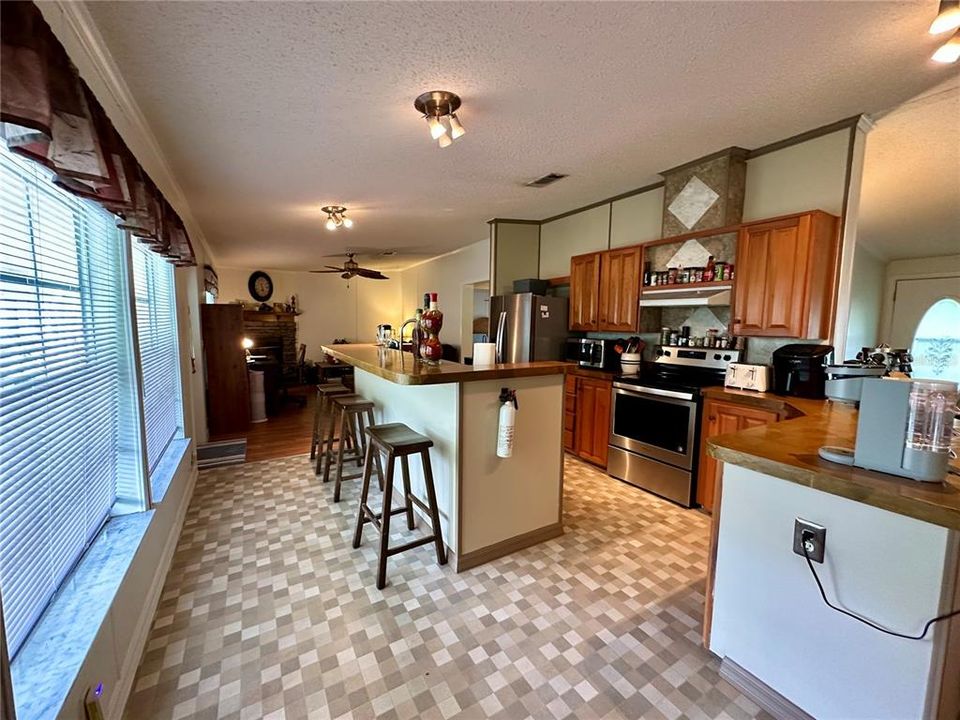 На продажу: $359,000 (3 спален, 2 ванн, 1512 Квадратных фут)