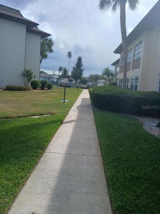 For Rent: $1,200 (1 beds, 1 baths, 704 Square Feet)