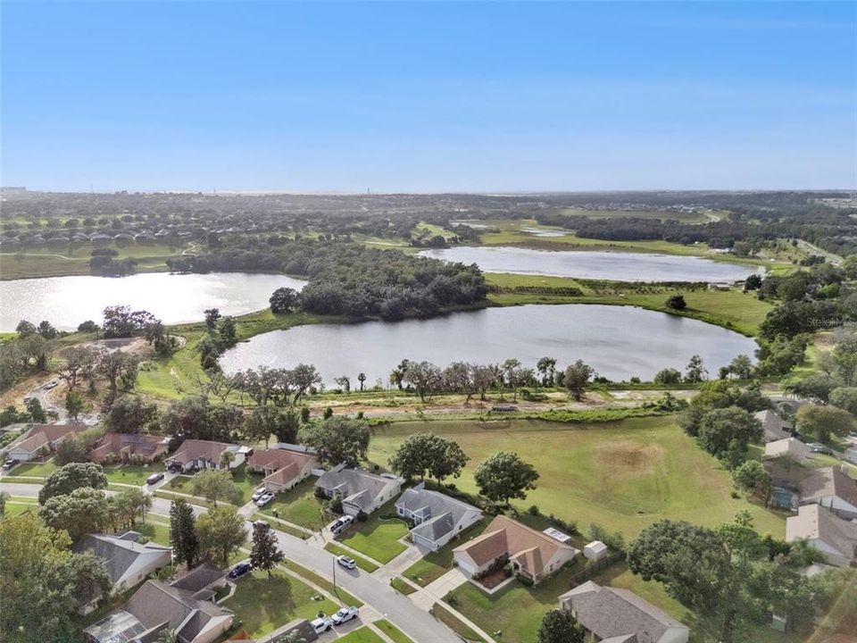 Под контрактом: $379,000 (3 спален, 2 ванн, 1726 Квадратных фут)