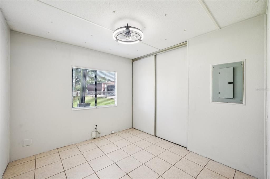 待售: $295,000 (3 贝兹, 2 浴室, 1196 平方英尺)