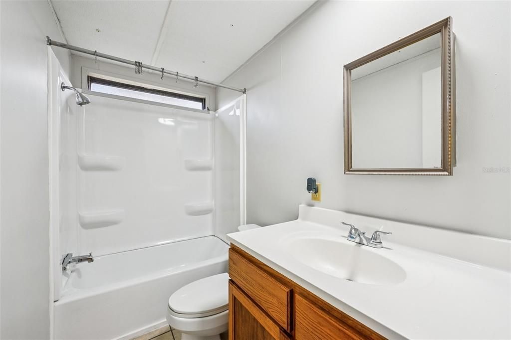 待售: $295,000 (3 贝兹, 2 浴室, 1196 平方英尺)