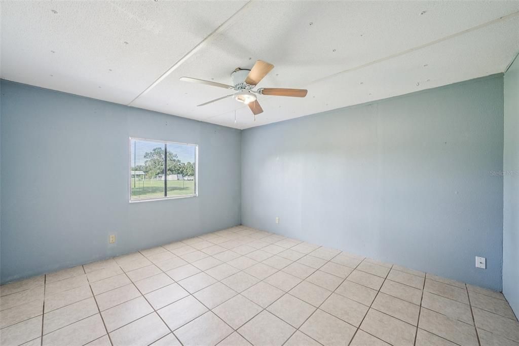 待售: $295,000 (3 贝兹, 2 浴室, 1196 平方英尺)