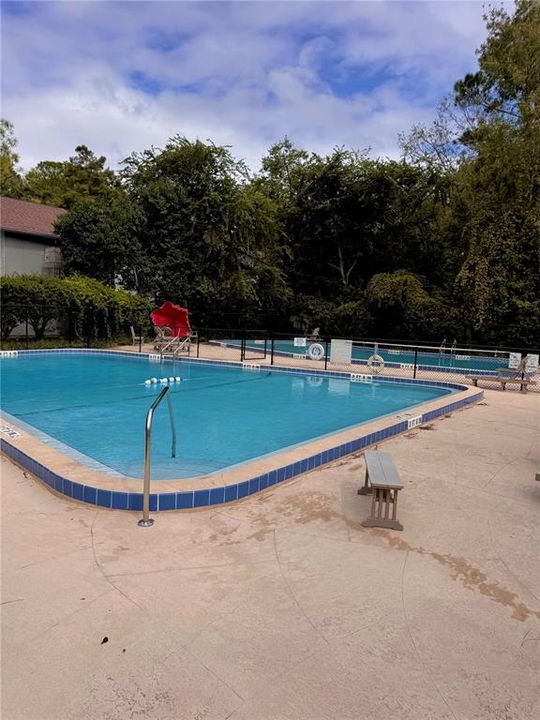 For Rent: $1,400 (2 beds, 1 baths, 938 Square Feet)