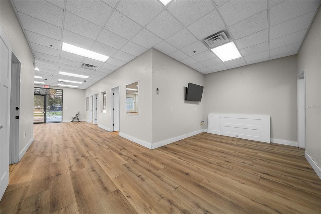 待售: $380,196 (0 贝兹, 0 浴室, 2500 平方英尺)